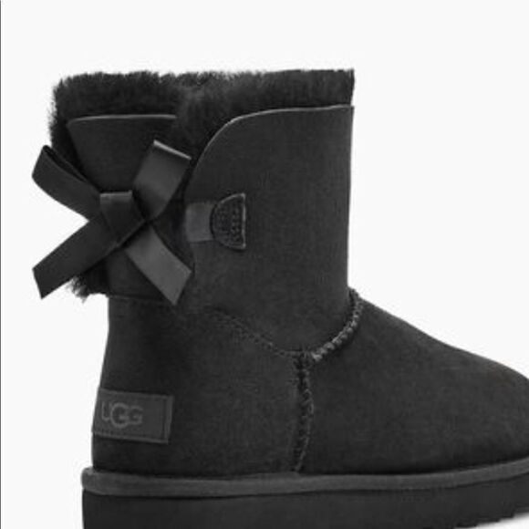 🔥UGG mini bailey ll Boot  - Picture 8 of 9